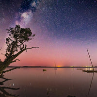 6616ab8ed8c3c268632d0a1d_milky-way-and-airglow-over-lake-weyba-1364_1789954329170.jpg
