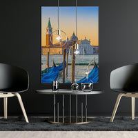 GONDOLAS OF VENICE