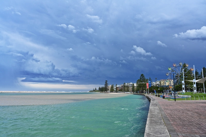 Blues and Greens of The Entrance