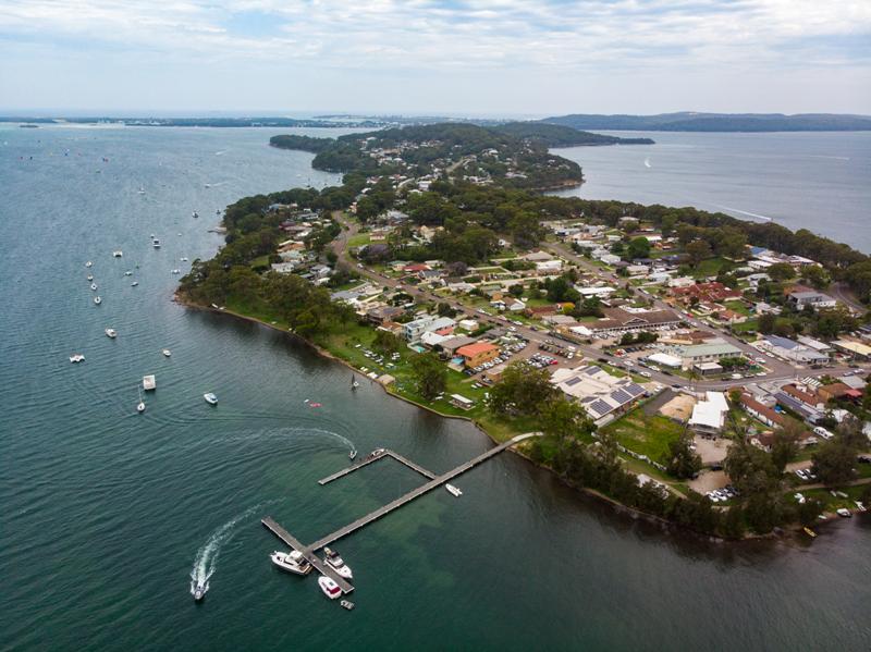 Wangi Wangi Bay