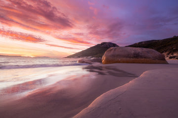 Sunrise at the famous Little Beach - 1