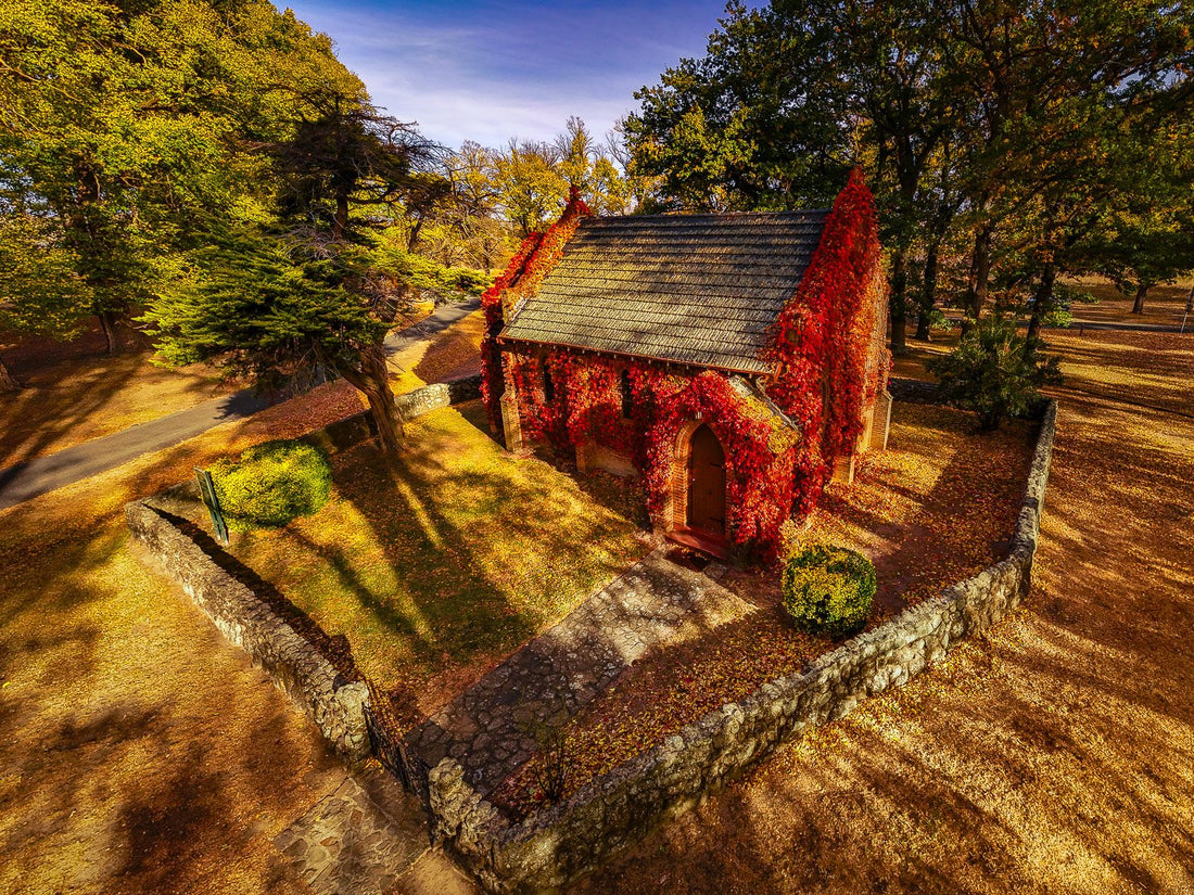 6616ab8ed8c3c268632d0a1d_gostwyck-chapel-autum-4-3l_1779704515464.jpg