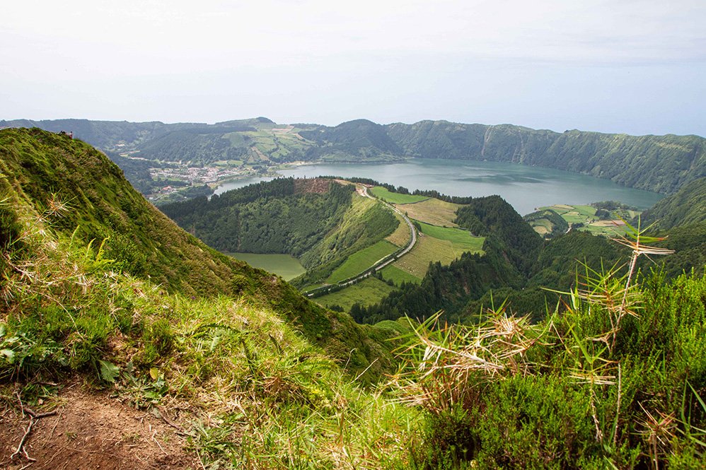 6616ab8ed8c3c268632d0a1d_klein-sete-cidades-crater-lakes-and-green-ridges_1764151562553.jpg