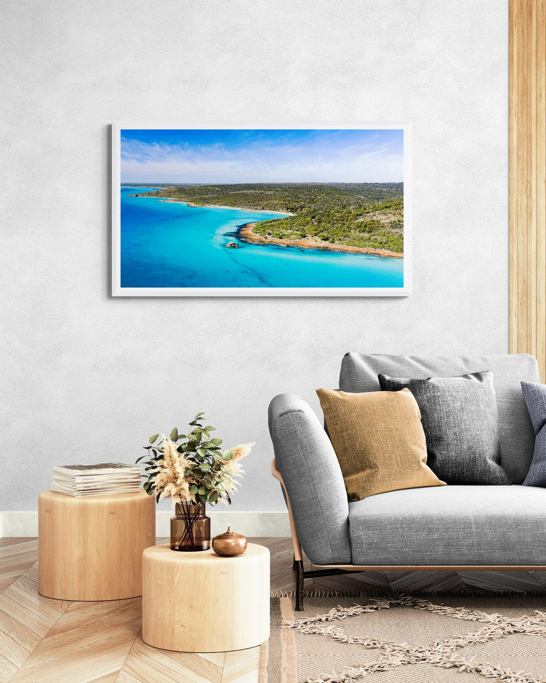 6616ab8ed8c3c268632d0a1d_meelup-beach-white_1776398674404.jpg