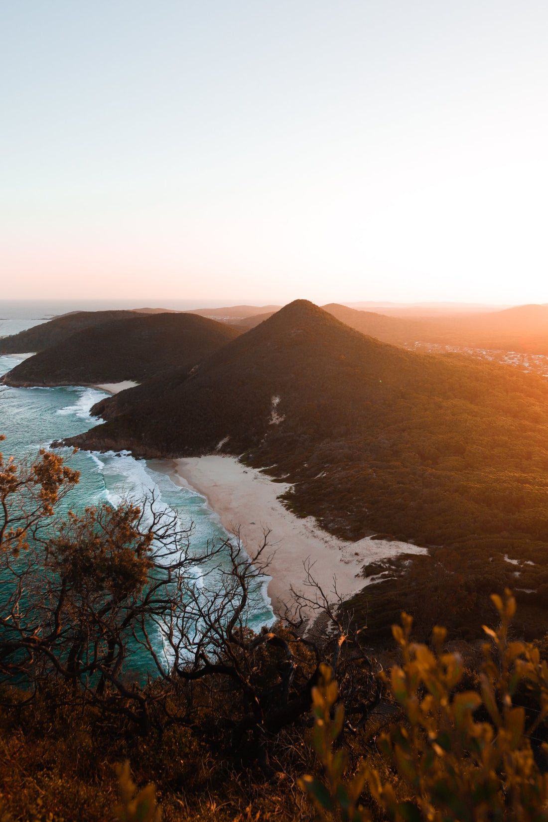 6616ab8ed8c3c268632d0a1d_mt-tomaree_1787838031441.jpg