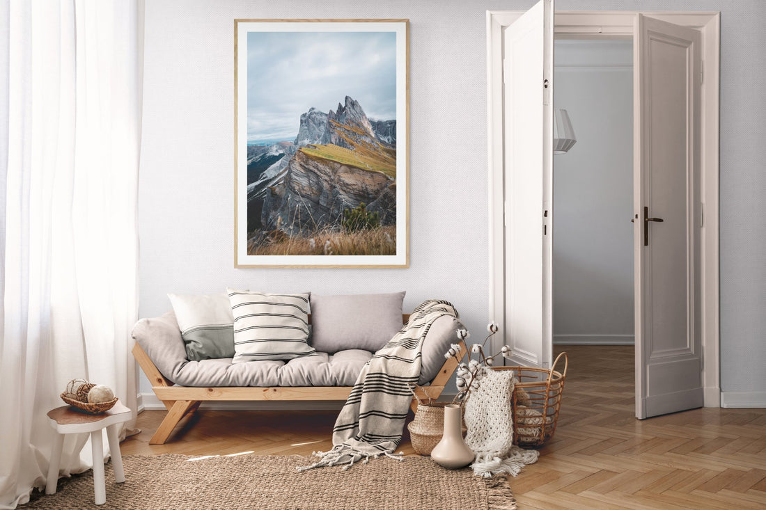 6616ab8ed8c3c268632d0a1d_peaceful-living-room-wall-1-_1772209154417.jpg