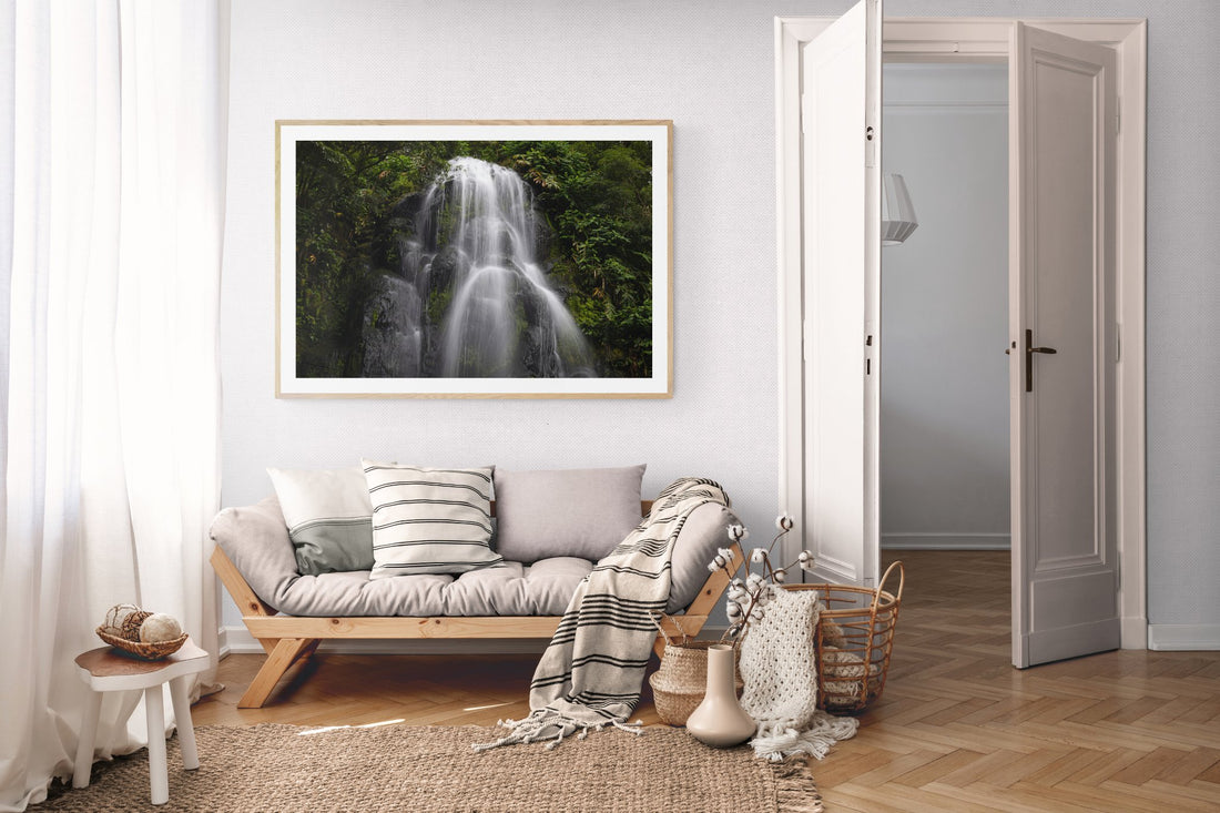6616ab8ed8c3c268632d0a1d_peaceful-living-room-wall-5-_1772375995393.jpg