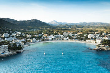 6616ab8ed8c3c268632d0a1d_peguera-beach-mallorca-3_1758333957857.jpg
