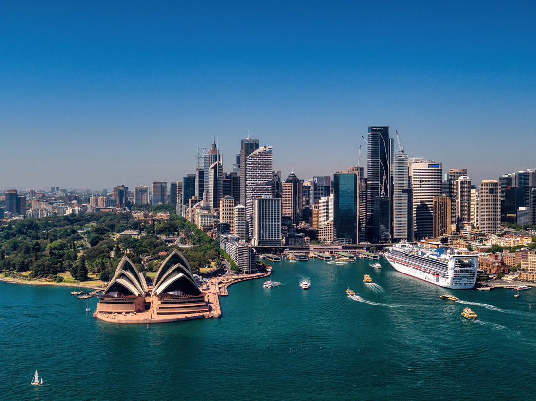 6616ab8ed8c3c268632d0a1d_sydney-harbour-circular-quay_1765337392022.jpeg