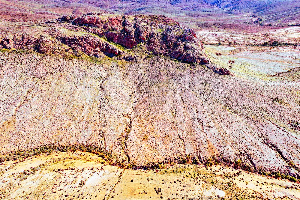 6616ab8ed8c3c268632d0a1d_web-outback-landscape-broken-hill_1770602068338.jpg
