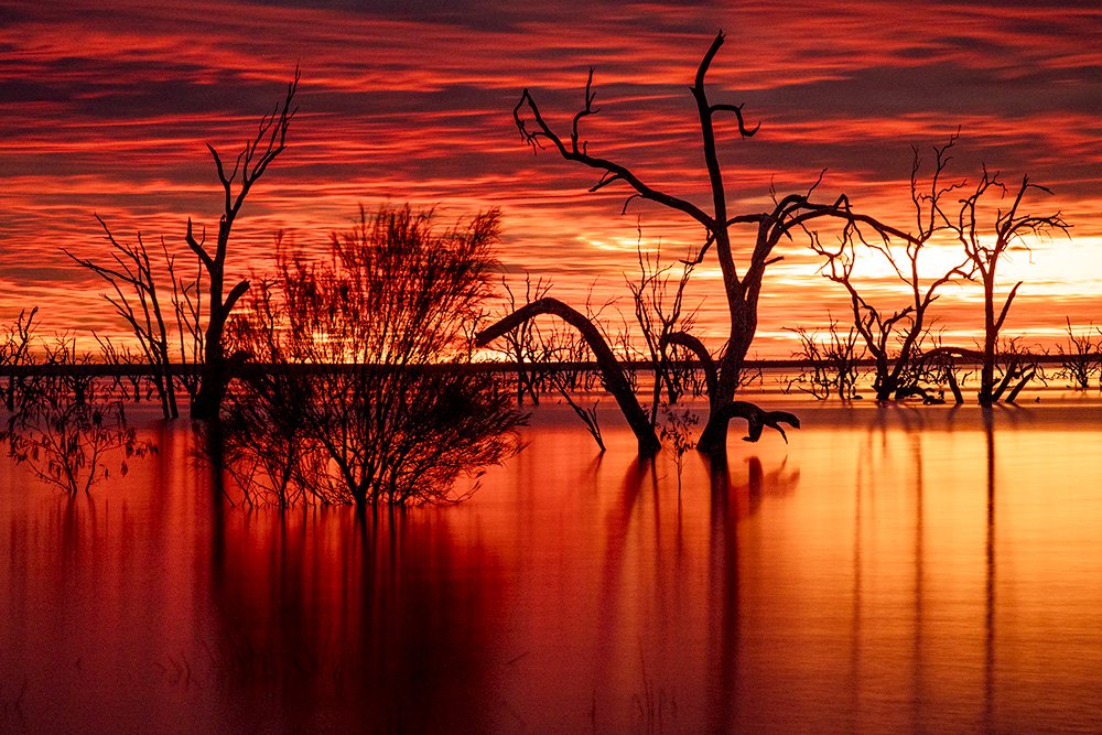 6616ab8ed8c3c268632d0a1d_web-sky-on-fire-iii-menindee-lakes-new-south-wales_1771746691080.jpg