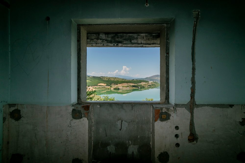 6616ab8ed8c3c268632d0a1d_window-to-serenity_1757648780076.jpg