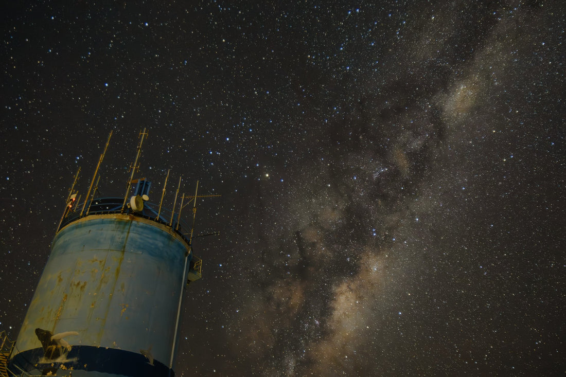 6616ab8ed8c3c268632d0a1d_woopi-water-tower-milky-way-may-2-3l-2_1779707403899.jpg