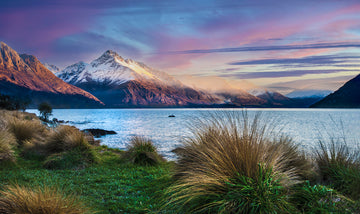 LAKE WAKATIPU, NEW ZEALAND