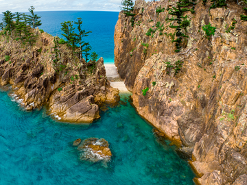 Blue Pearl Bay