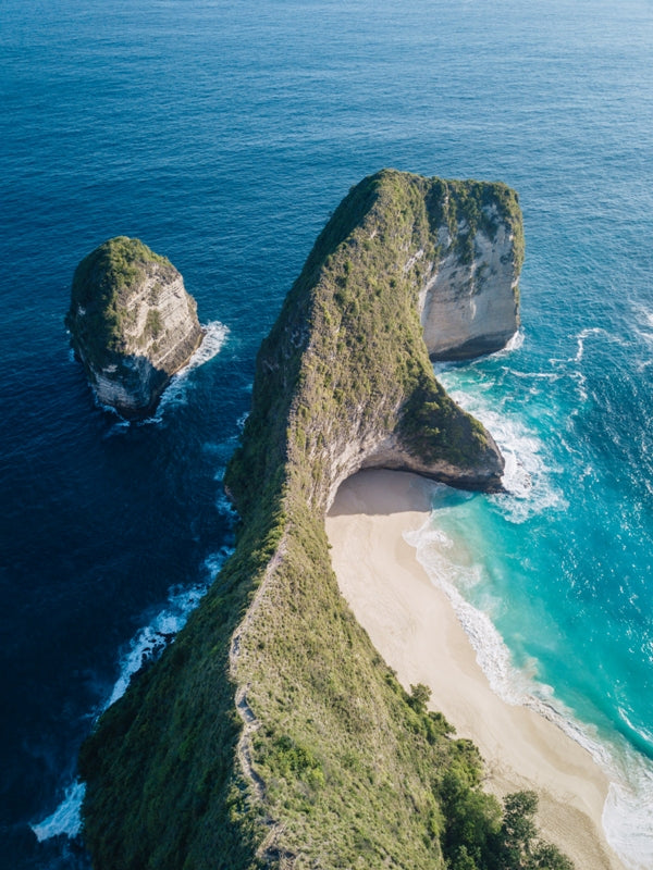 Kelingking Beach in Nusa Penida, Bali