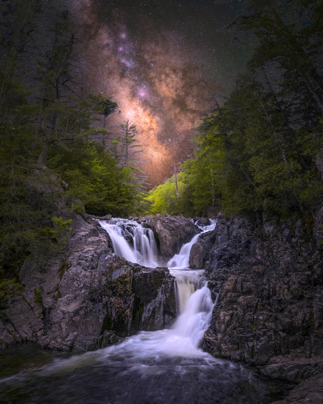 Milky Way at split rock