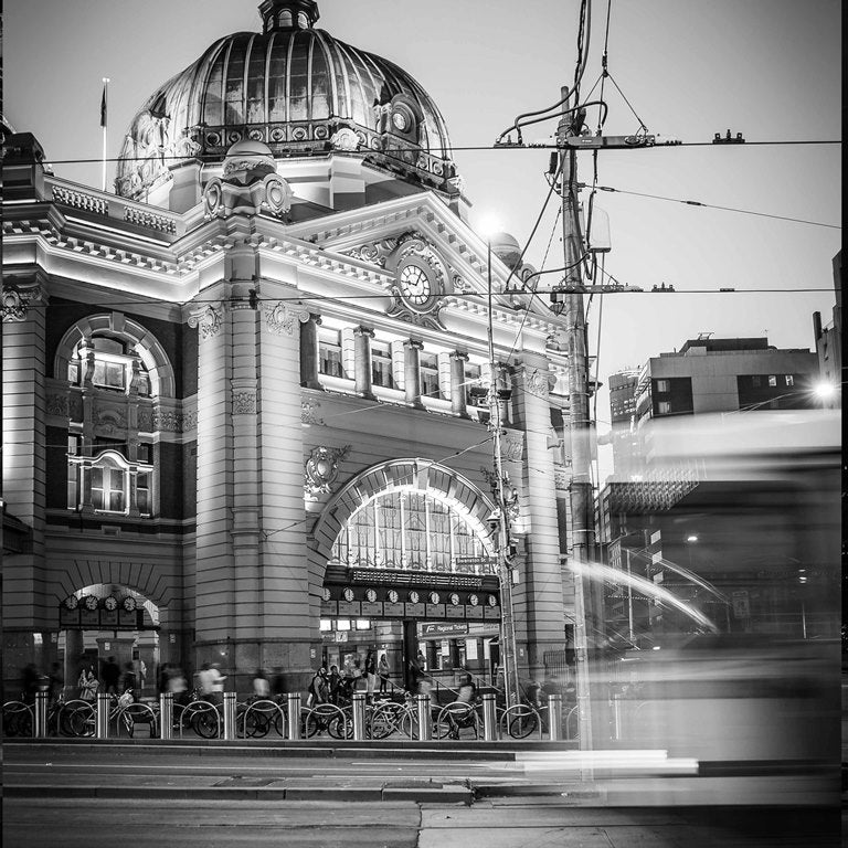 Melbourne Flinders - Tram 2
